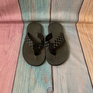 Men vans sandals back and gray checkered size medium
